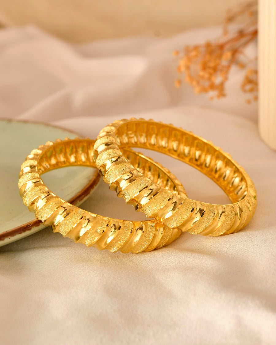 Traditional Openwork Paisley/Peacock Wave Gold-Tone Bangle Pair for Women