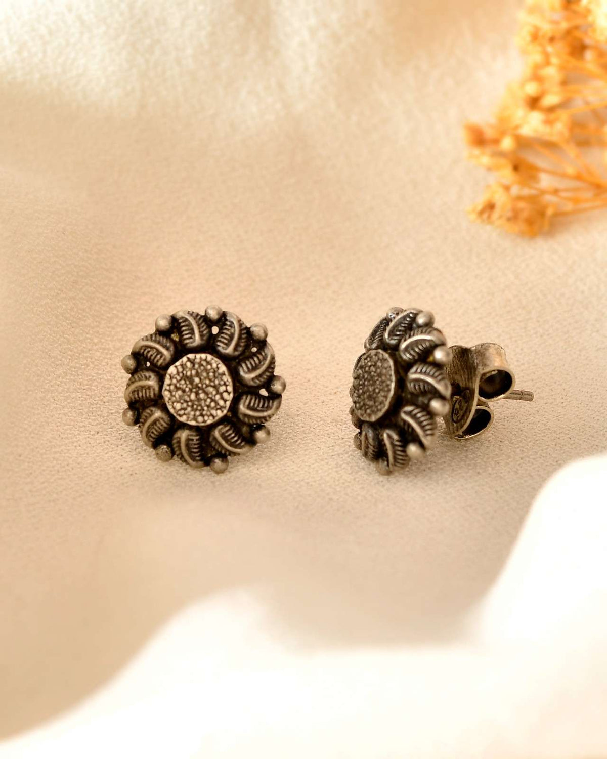 Handcrafted 925 Silver Textured Floral Sunflower Stud Earrings