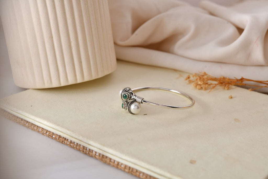 Antique Stone Motif Silver Bangle Bracelet
