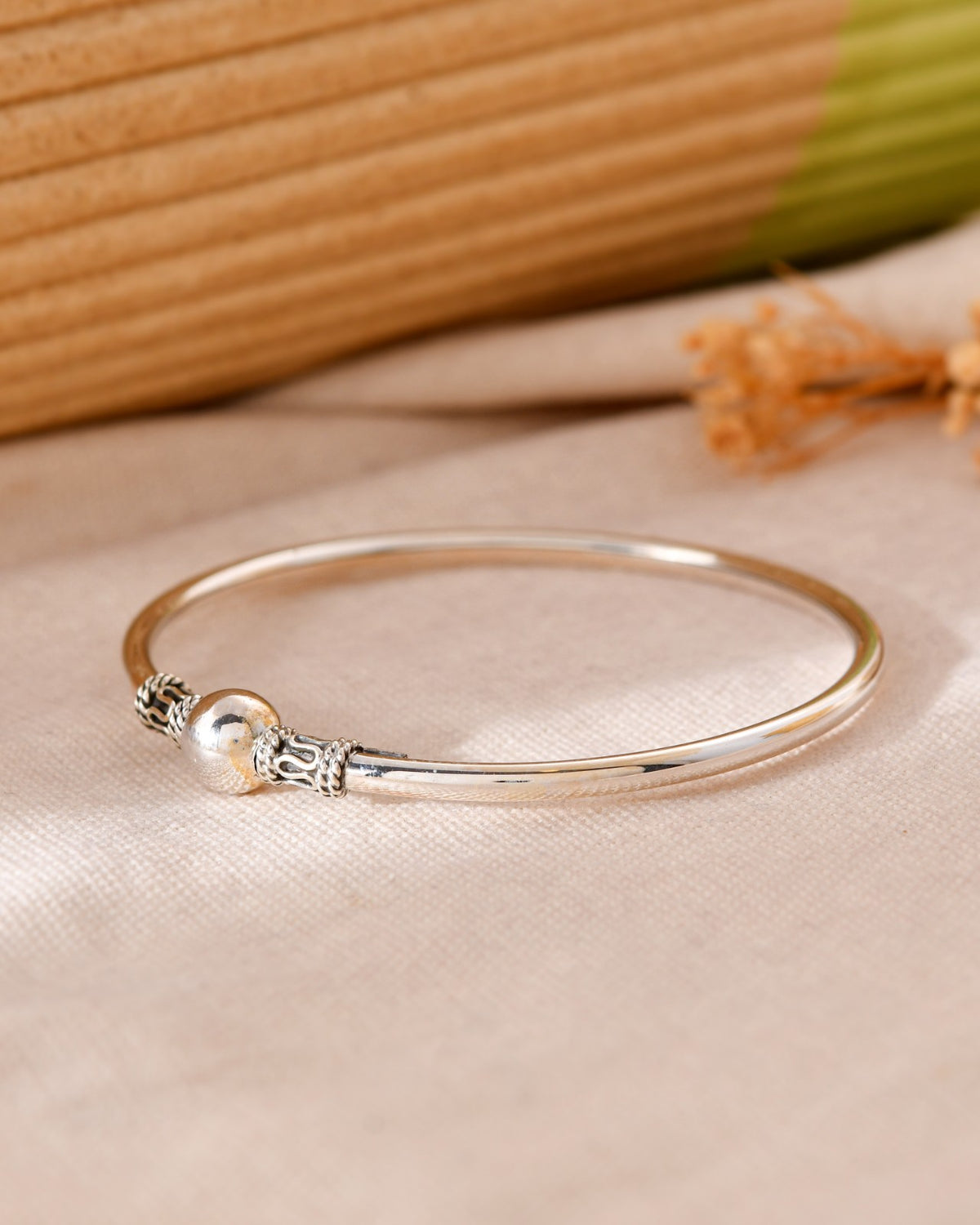 Arrow Design Silver Bangle Bracelet
