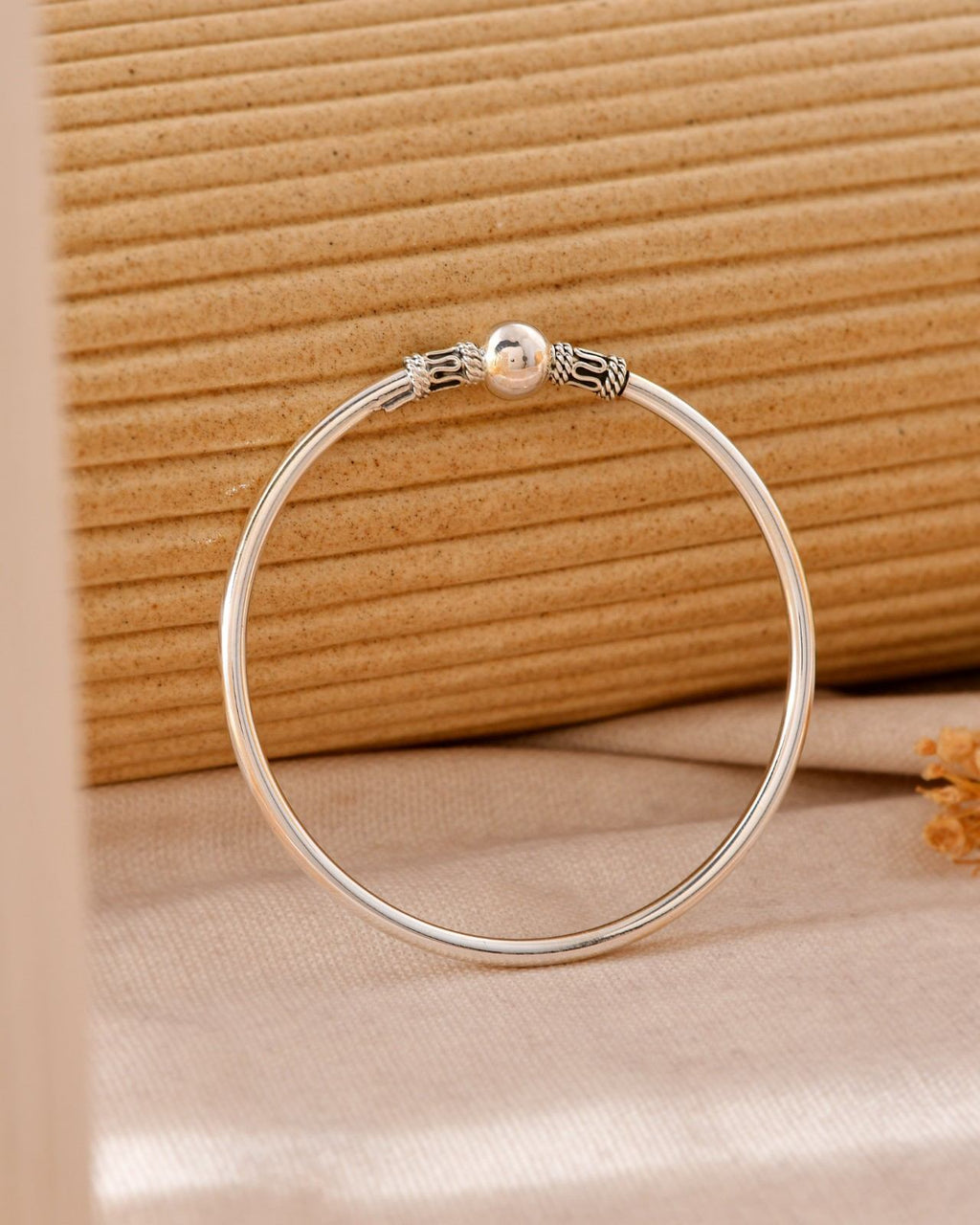 Arrow Design Silver Bangle Bracelet