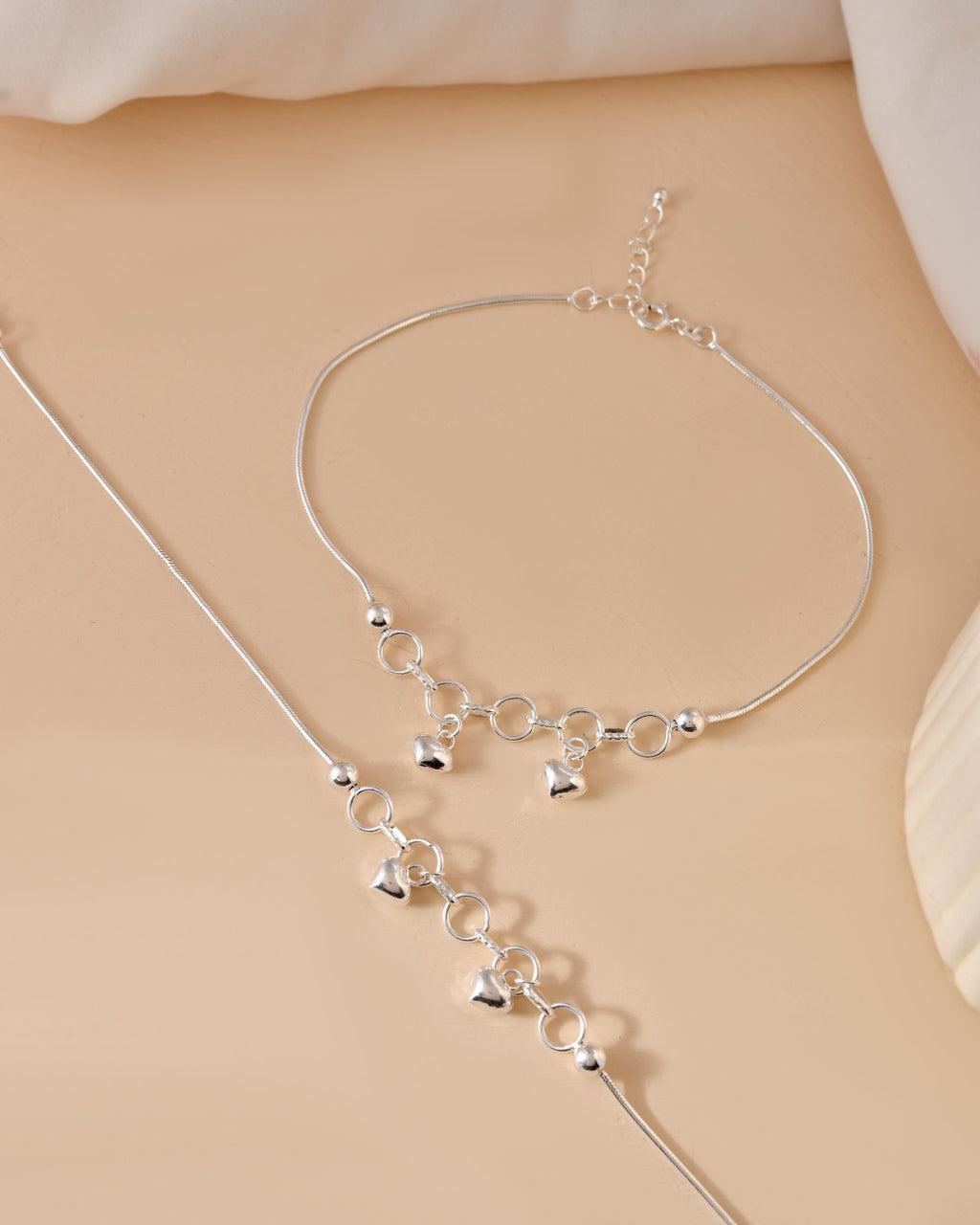 Interlinked Circle & Heart Charm Silver Anklet