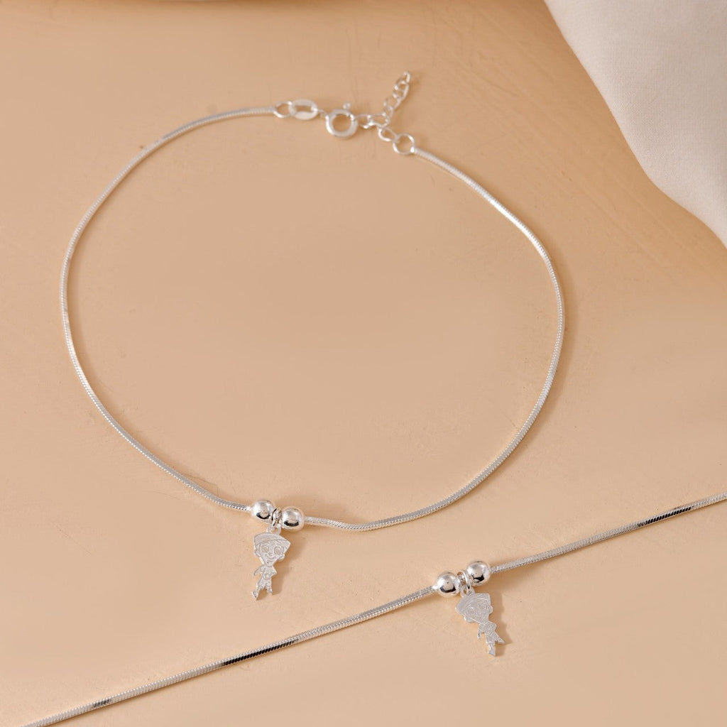 Minimal Silver Anklet with Dangling Charm