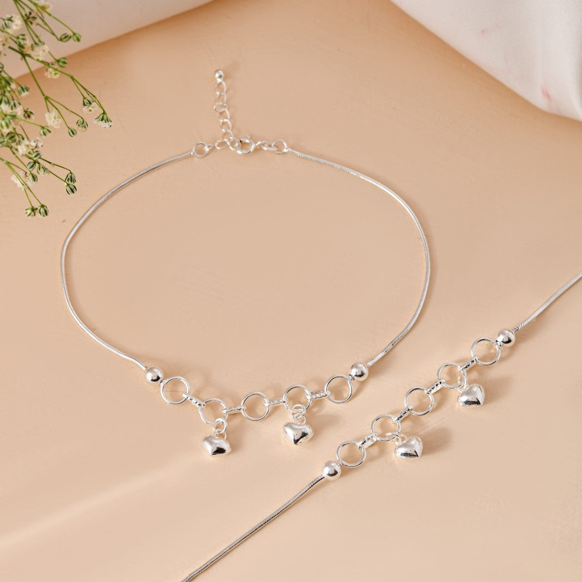 Interlinked Circle & Heart Charm Silver Anklet